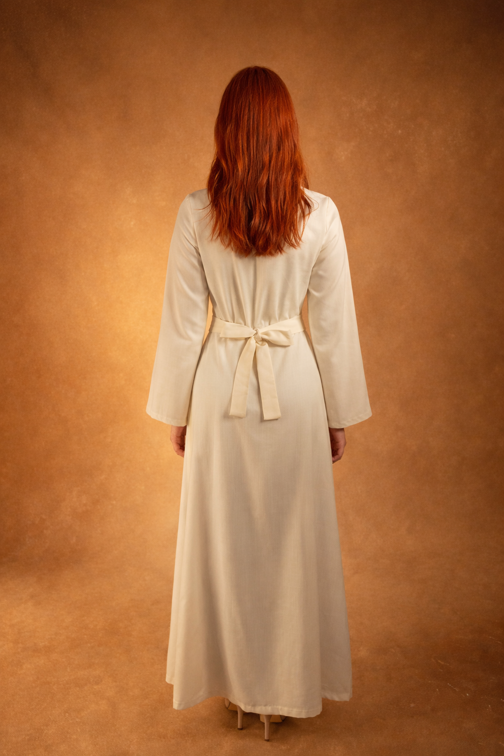 Nari abaya in white