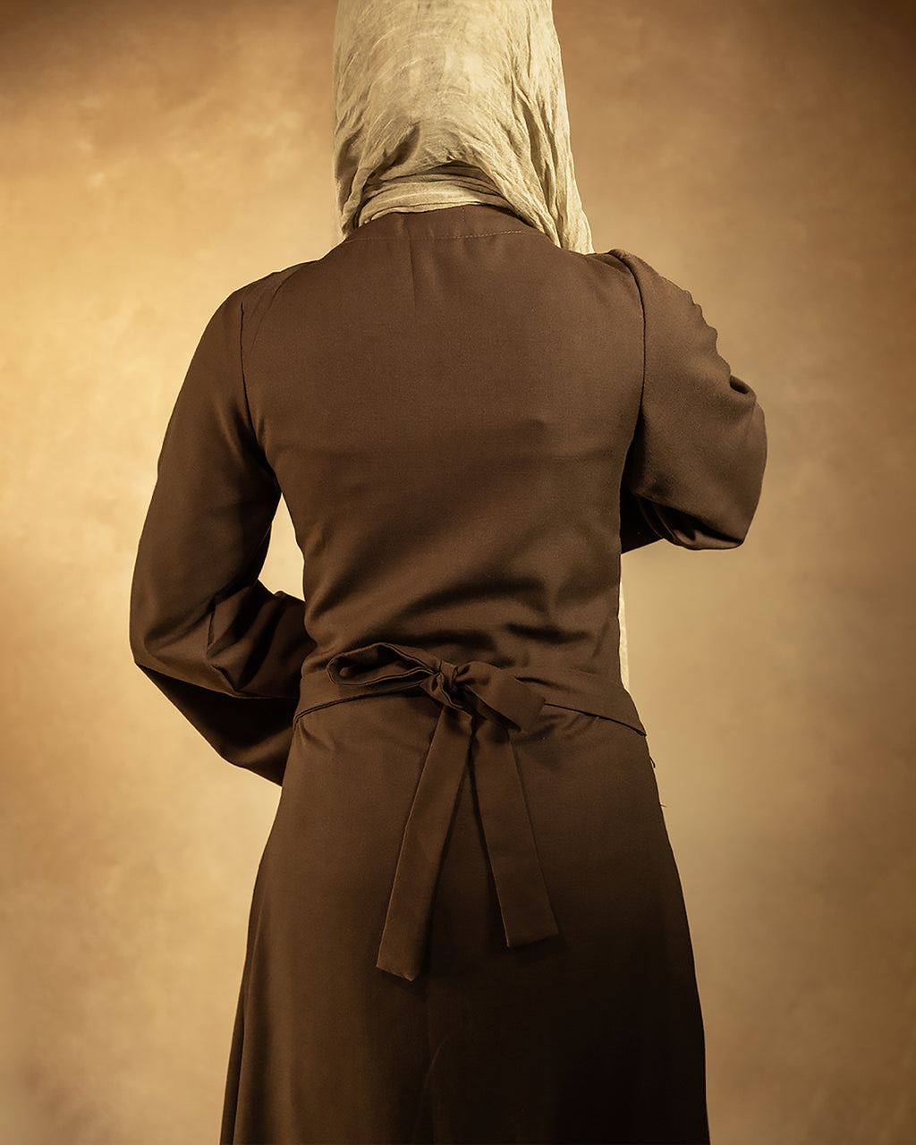 Nari abaya in brown